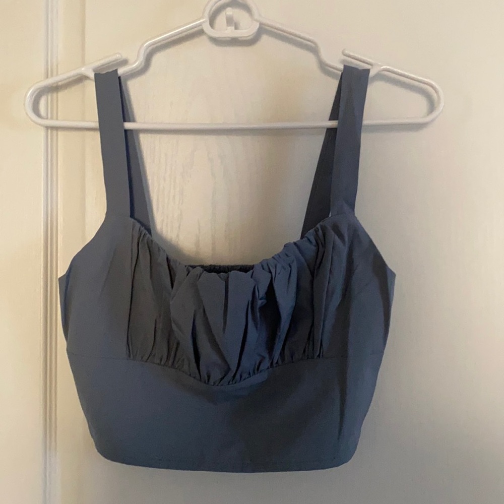 Cropped blue tank